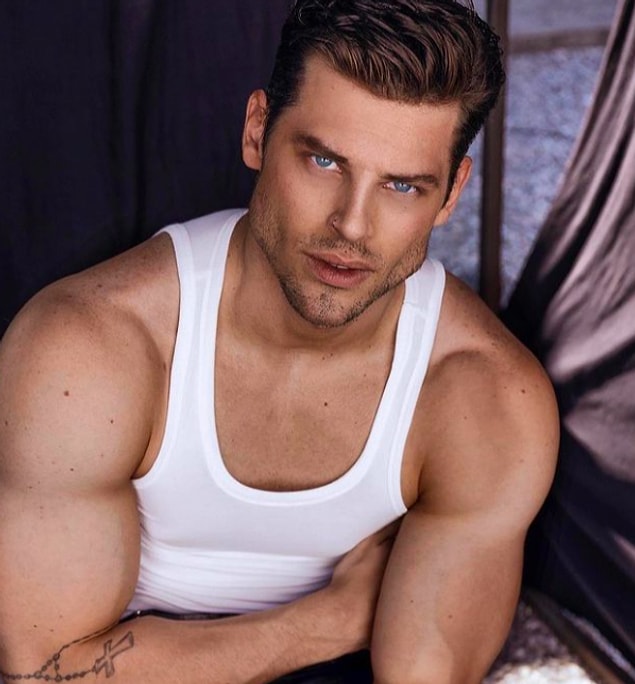 Siz Luca Marchesi'nin jawline'ı hakkında ne düşünüyorsunuz?