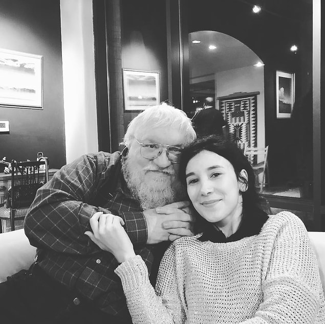 George R. R. Martin ile Şükran Günü'nü kutlamış,