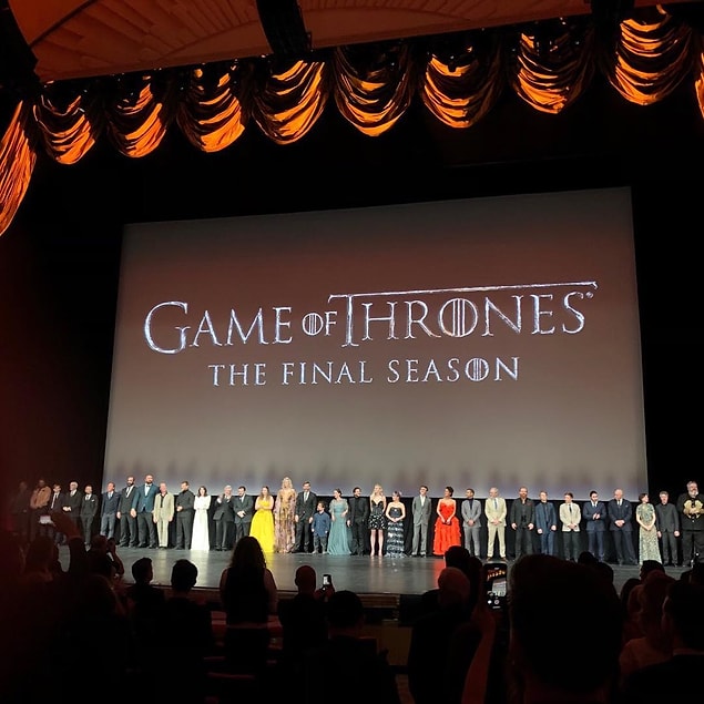Game of Thrones'un görkemli final sezonu galasına katılmış,
