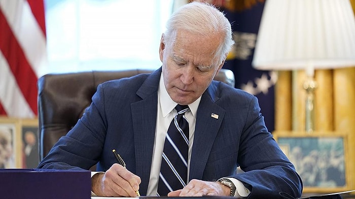 Biden 1,9 Trilyon Dolarlık Kovid-19 Ekonomik Destek Paketini İmzaladı