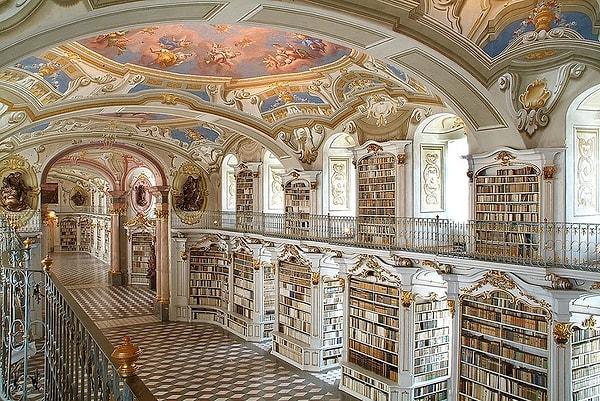 5. Admont Abbey Kütüphanesi-Avusturya