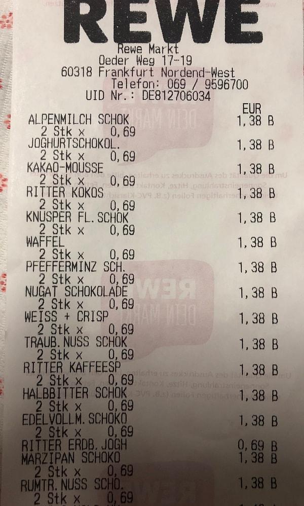 Aldığı çikolataların fişini de paylaşarak çikolataların tanesinin 1,38 Euro olduğunu göstermiş ve asıl can alıcı noktaya gelmiş: