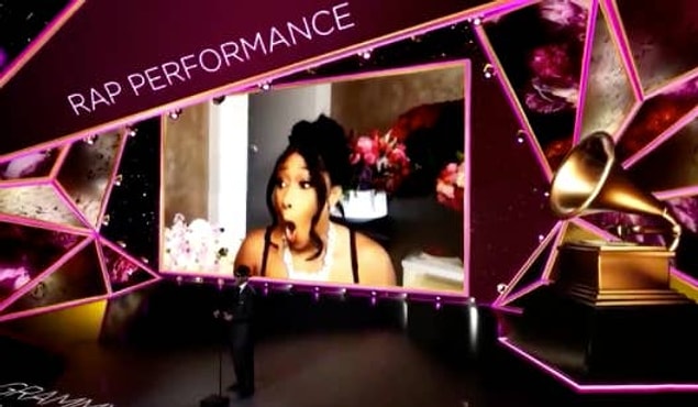 2. Megan Thee Stallion, Beyoncé ile ortak çalışması olan 'Savage' sayesinde ilk Grammy'sini En İyi Rap Şarkısı olarak alınca verdiği tepki görülmeye gerçekten de değerdi. 😍