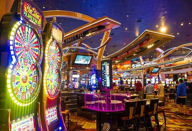 Amerika'nın Nevada eyaletinde yer alan Las Vegas, akıllarda daima eğlence ve kumarın merkezi olarak kalır.
