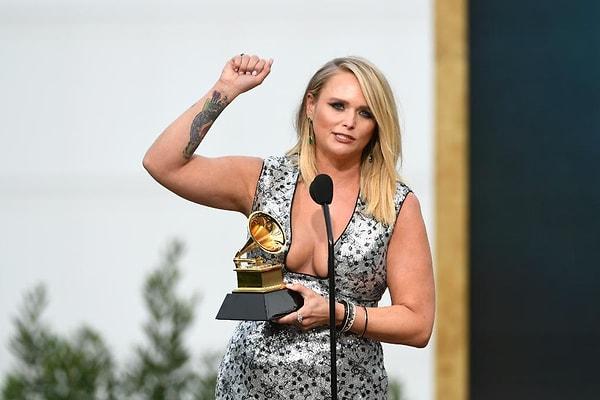 16. Gecenin ikinci Grammy'si En İyi Country Albümü kategorisinde 'Wild Card' albümüyle büyük başarı gösteren Miranda Lambert'e gitti.