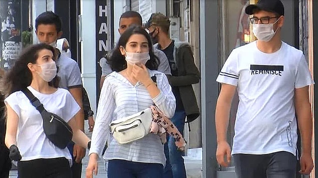 İstanbul’da 65 Yaş Üstü ve 20 Yaş Altı Yasağı Var Mı?