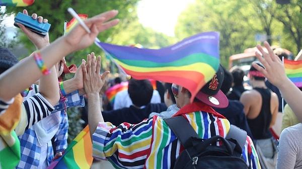 Bu kararın Japonya'da devlete karşı eşcinsel çiftlerin açtığı onlarca davaya emsal olması bekleniyor.