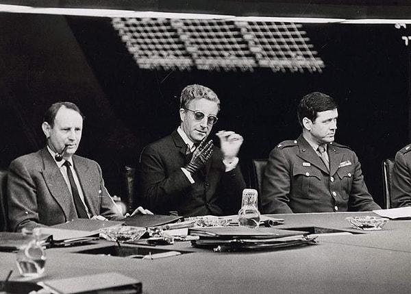 14. Dr. Strangelove or: How I Learned to Stop Worrying and Love the Bomb (1964)