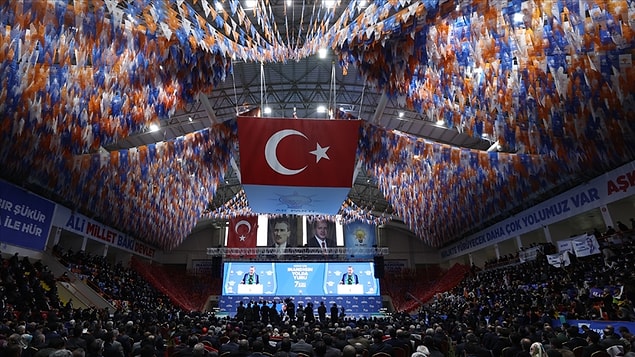 Bu gelişmeler AKP içerisinde nasıl değerlendiriliyor?