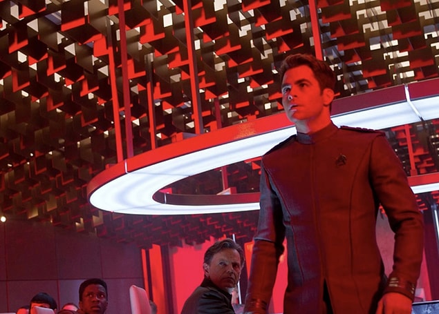 37. Bilinmeze Doğru: Star Trek (Star Trek Into Darkness) - (2013):