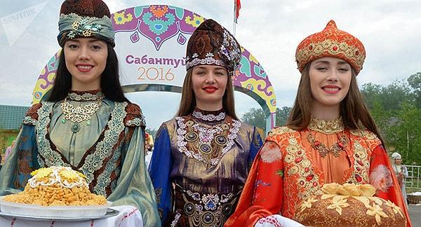 6. Bir diğer yoğun nüfusa sahip azınlık ise Gagavuz Türkleri.