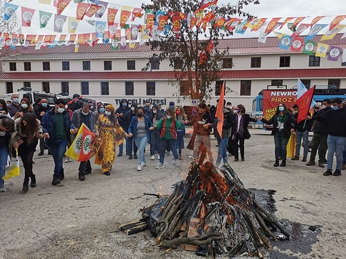 Nevruz Ateşi, Koronavirüs Önlemlerini Unutturdu