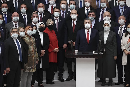 Sabah Yazarından Kabine İddiası: '6-7 Bakanın Değişmesi Kaçınılmaz'