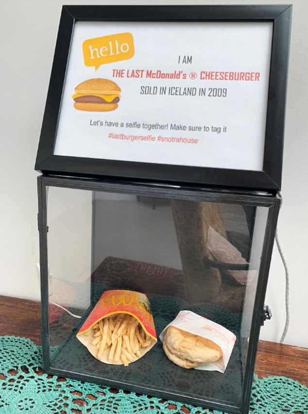 2. İzlanda'daki son McDonald's şubesi 2009'da kapatıldı.