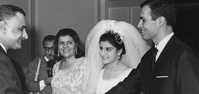 Gelelim Mısır Eski Devlet Başkanı Cemal Abdünnasır'ın kızı ile evlenen ajan Eşref Mervan'a.