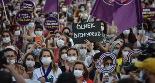 İstanbul Sözleşmesi üzerinden AKP'ye yüklendi