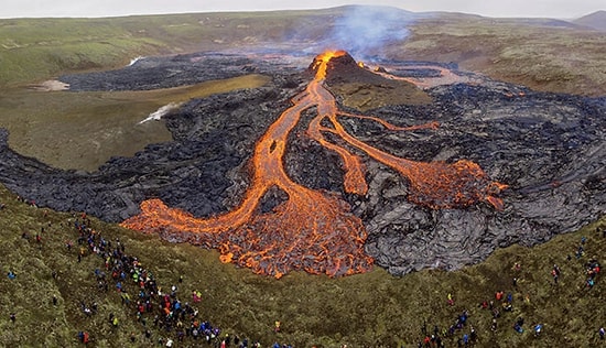 23 Günde 50 Bin Deprem: İzlanda'yı Ayağa Kaldıran Volkan