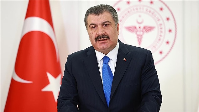"Sağlık Bakanı 30 binleri aşan vaka sayılarını açıklarken kimi kutlayacak"
