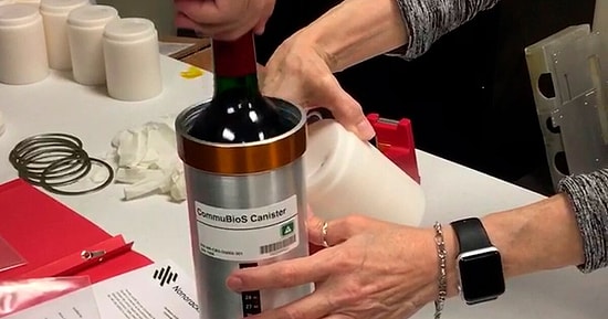 «Космическое» вино: французские исследователи начали анализировать вино, которое они отправили в космос год назад