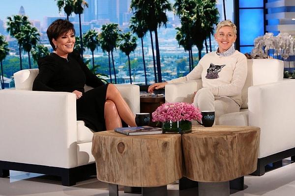 En az kızları kadar ünlü olan Kris Jenner geçtiğimiz günlerde The Ellen DeGeneres Show'a katıldı.