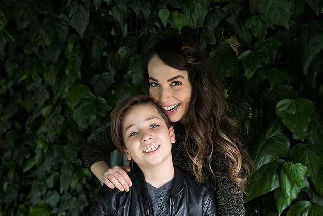 Esra Ronabar Rol Aldığı Dizi ve Filmler