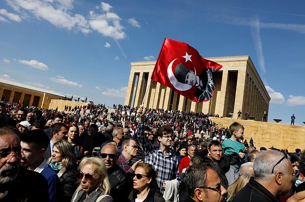 "Anıtkabir'e gitmiyorlar, Atatürk alerjisi var"