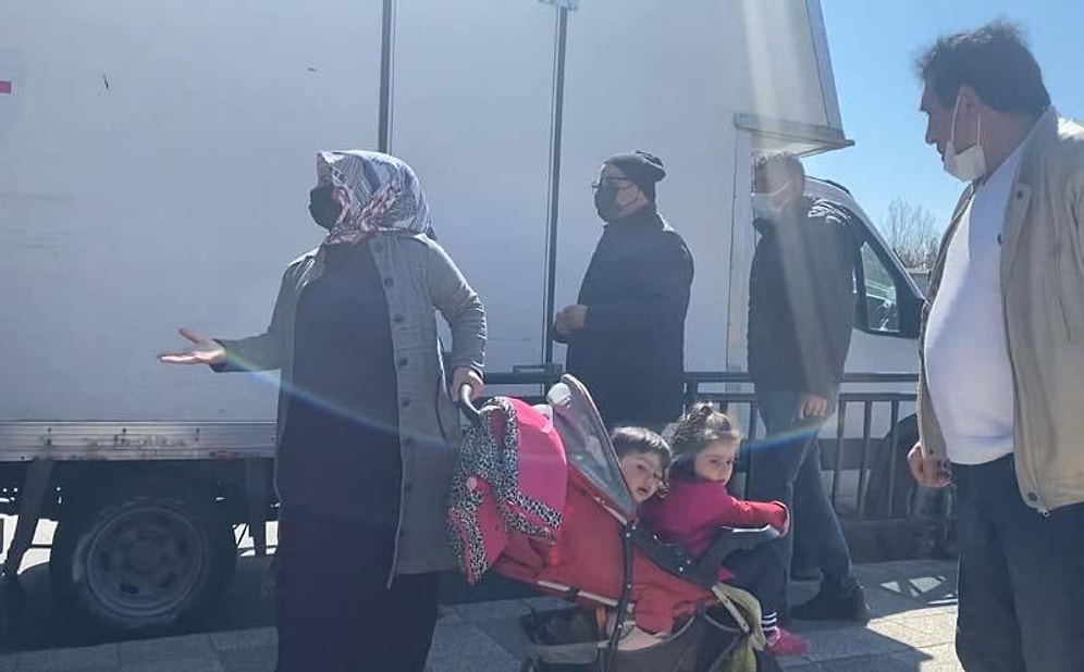 Kısıtlamanın Olduğu Gün Parka Geldi: Polisten Kaçarken Çocuğunu Kaybetti