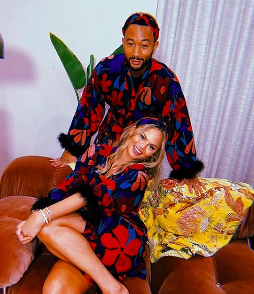 Chrissy Teigen Eşi John Legend ile Cinsel Münasebete Girdikleri En Garip Yeri İtiraf Ederek Herkesi Dumur Etti