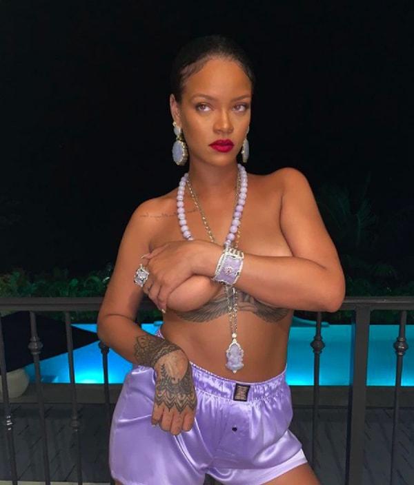 19. Rihanna - 449.000 Dolar