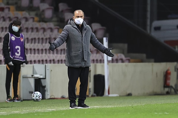 Fatih Terim kariyerindeki başarıları kadar aldığı cezalarla da sürekli gündeme düşen bir teknik direktör.