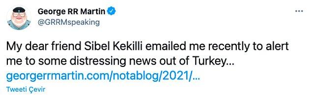 Ünlü yazar ise aldığı üzücü mailin ardından kendi blogunda 'Türkiye'de Şiddet' adı ile bir bilgilendirme yazısı yazdı ve İstanbul Sözleşmesi'nden çekilme kararı ile ilgili yorumlarını belirtti.