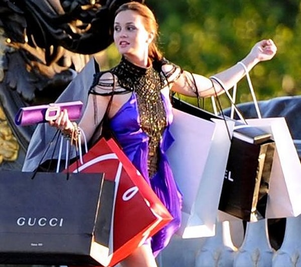 4. С кем вы ходите на шопинг чаще всего?