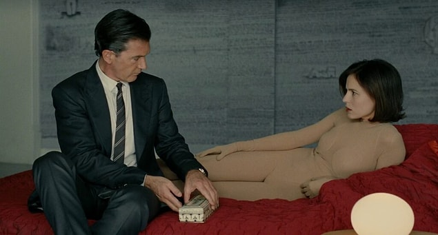 3. La Piel Que Habito (2011)