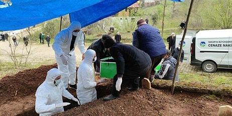 Sakarya'da Aynı Aileden 5 Kişi Korona Nedeniyle Hayatını Kaybetti, 5 Kişi ise Tedavi Altında