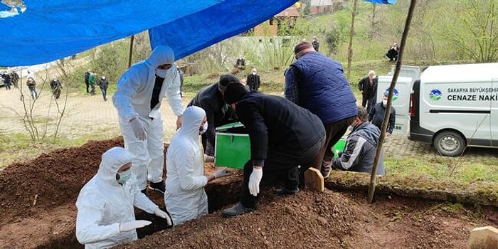 Sakarya'da Aynı Aileden 5 Kişi Korona Nedeniyle Hayatını Kaybetti, 5 Kişi ise Tedavi Altında