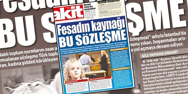 Sözleşme, politik bireyleri uzmanları ve kadınları çoğu zaman karşı karşıya getirse de sokaktaki halk içeriğinden bi' haberdi. "İstanbul Sözleşmesi Nedir?" sorusu sorulduğunda içeriğine dair doğru tek bir cevap bile verilmiyordu. Hala daha bu böyle.