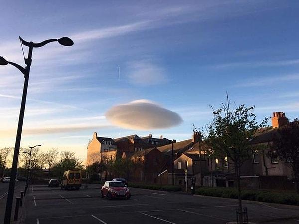 15. UFO şeklindeki bulut: