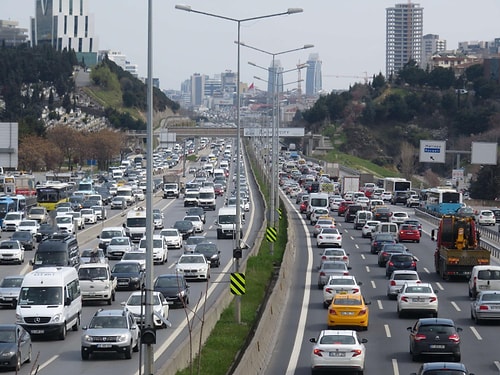 Kısıtlama Öncesi İstanbul Trafiği Yine Felç!