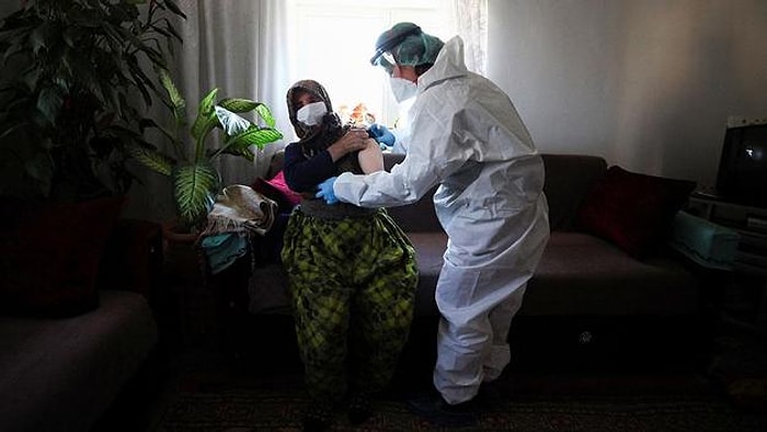 Prof. Müftüoğlu: 'Günlük Vaka Sayılarında Avrupa Şampiyonuyuz, Yetmedi Dünyada İlk Dörde de Girmeyi Başardık'