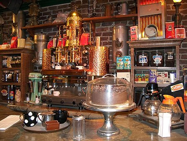 Central Perk'ta bulunan espresso makinesi asla ama asla çalıştırılmadı.