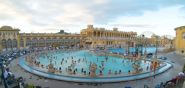 36. Széchenyi Termal Hamamı, Budapeşte: