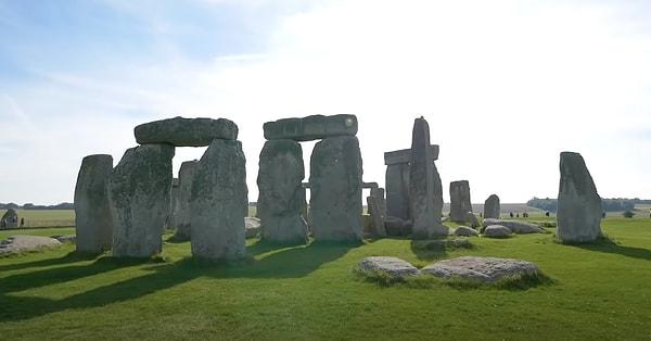 84. Stonehenge, İngiltere: