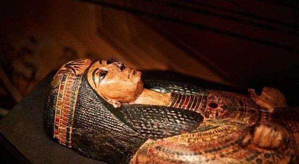 Mumyalar, 1881 ve 1898 yıllarında Antik Mısır şehri Teb'de bulunmuştu