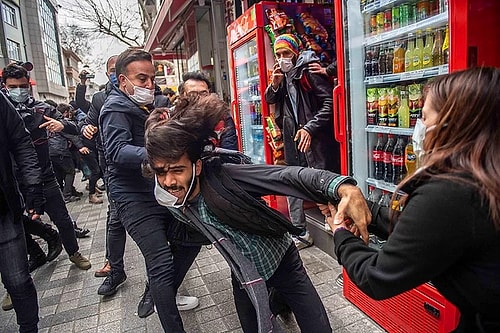 Eski Emniyetçiler Kadıköy'deki Müdahaleyi Değerlendirdi: 'Mevcut Hükümetin Bakış Açısının Oraya Yansıması'