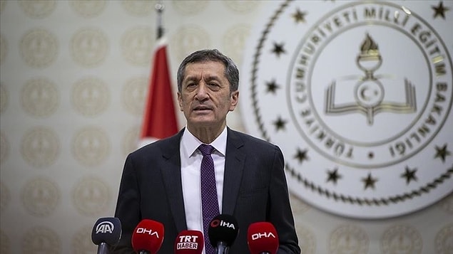 Milli Eğitim Bakanı Selçuk: Demokrasi adına utanç verici