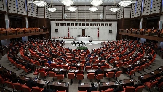 103 Emekli Amiralden Sonra Eski Milletvekilleri de Bildiri Yayımladı