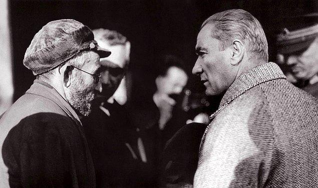 7. Atatürk ve Salih Bozok bir gün Çankaya civarında bir köylü evine gitmişti. Girdikleri kulübede ihtiyar bir köylü ve hanımı oturuyordu.