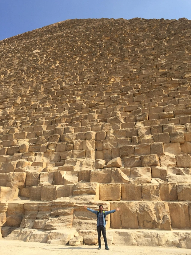 Büyük Giza piramidinin boyutu: