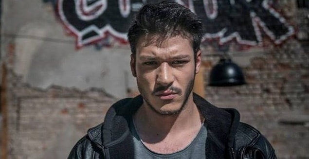 Seni çok özleyeceğiz Celasun!😢 Siz bu konu hakkında ne düşünüyorsunuz? Yorumlarda buluşalım!