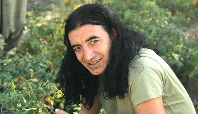 Tıpkı Yeşim Salkım gibi dün Murat Kekilli de aynı şekilde isyan ederek, salgına inanmadığını söyledi.